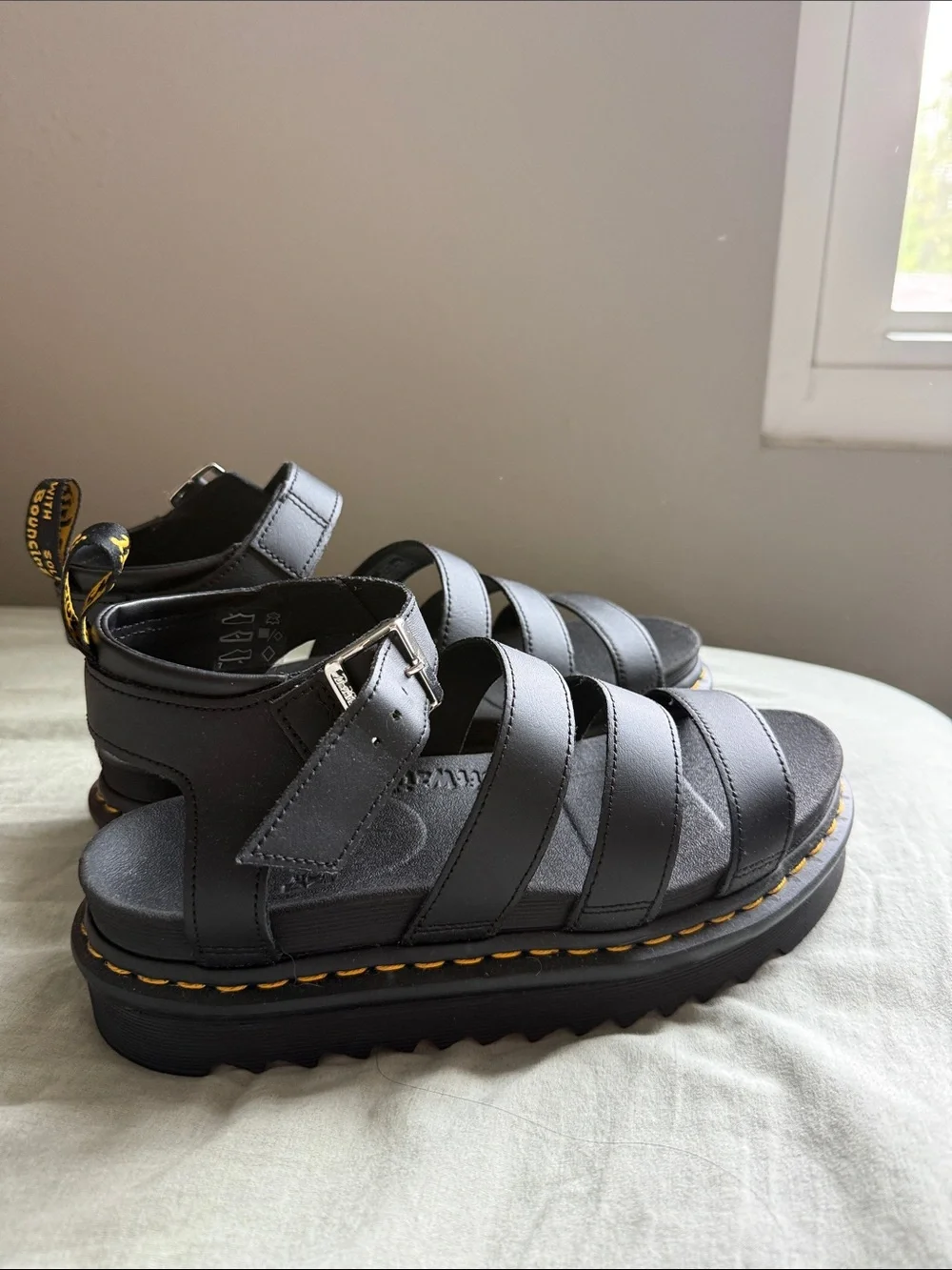 Doc marten sandals